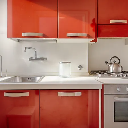 Guesthost - Toc-toc A 10 Min Dall'ospedale Maria Vittoria Daire *