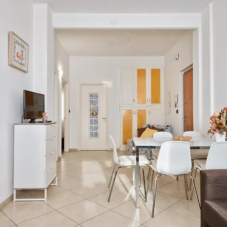 Apartment Guesthost - Toc-toc A 10 Min Dall'ospedale Maria Vittoria Turin