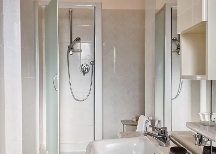 Guesthost - Toc-toc A 10 Min Dall'ospedale Maria Vittoria Apartment *